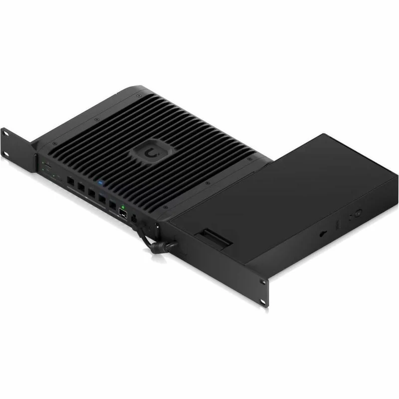 Passerelle cloud Ubiquiti pour montage en rack industriel UACC-UCG-INDUSTRIAL-RM