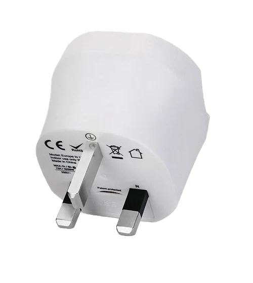 Adaptateur de voyage Europe vers Royaume-Uni 3250W - IP44 - Blanc - Dio