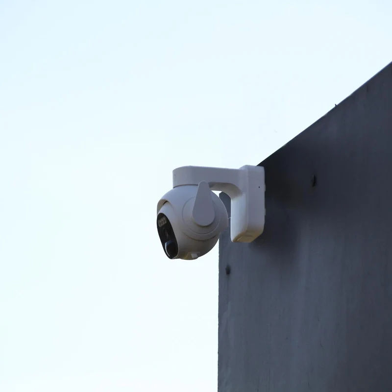 Caméra extérieure rotative 3MP + batterie + sirène intégrée - DiO