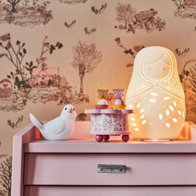 Lampe veilleuse Babouchka - Poupée russe