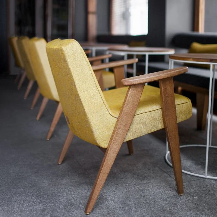Fauteuil 366 inspiration année 70 en chêne et tweed moutarde - 366 CONCEPT