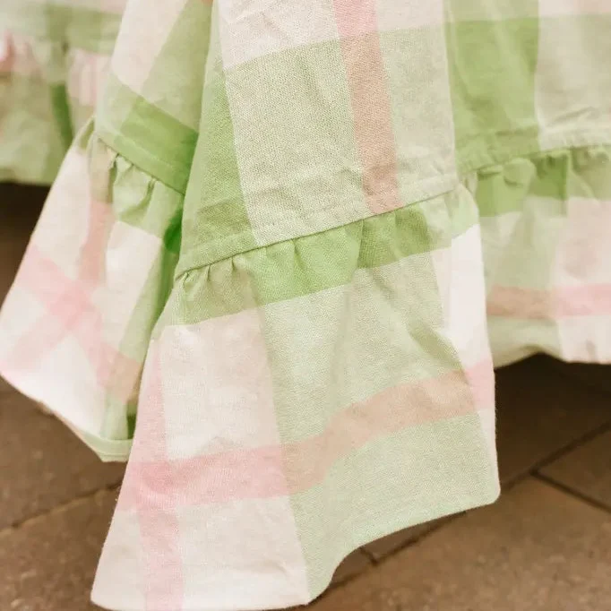 Nappe à carreaux vert et rose avec volant en coton : 2 tailles