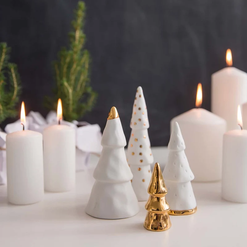 Sapins de Noël décoratifs en porcelaine (lot de 4)