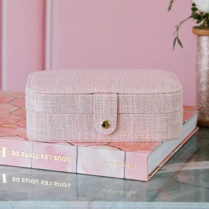 Boite à bijoux de voyage ou pour la maison : la rectangulaire