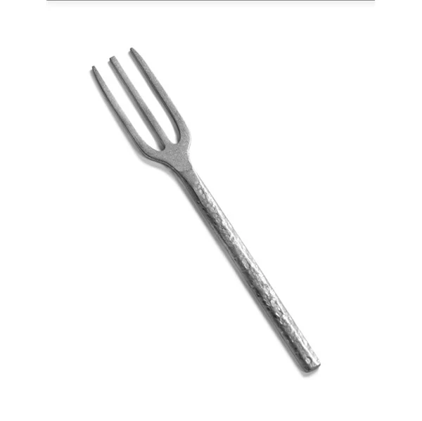 Couverts fourchettes pour apéros ou tapas en métal martelé collection Merci - Serax