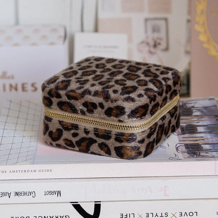 Boite à bijoux de voyage ou pour la maison : la petite carrée