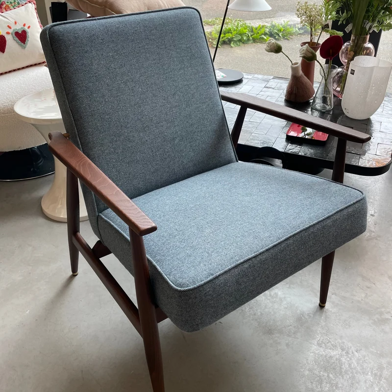 Fauteuil LOUNGE FOX inspiration année 70 en frêne en laine - 366 CONCEPT