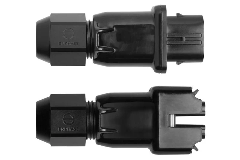 Female field connector for Q cable