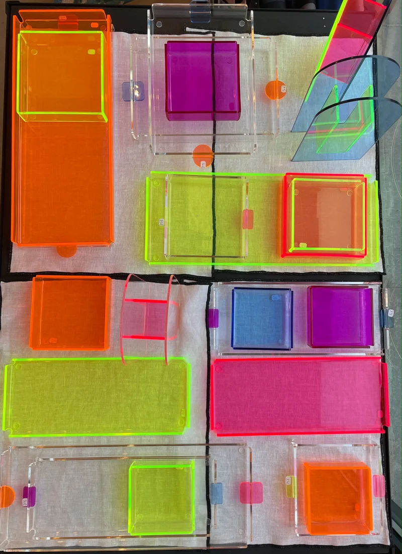 Plateau rectangulaire vide poche en plexi fluo - Taille XL