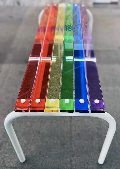 Banc FREEDOM design et trop fun du designer français LAURENT BADIER