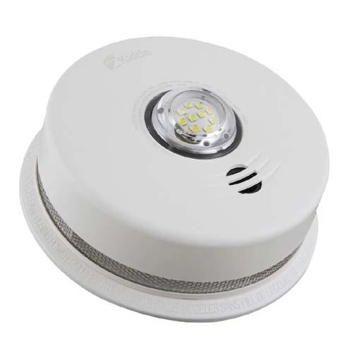 Carbon Monoxide and Smoke Detector Electrochemical and Photoelectric Hardwired 120 V AC 3 V Battery 3-Pack P4010ACLEDSCOCA