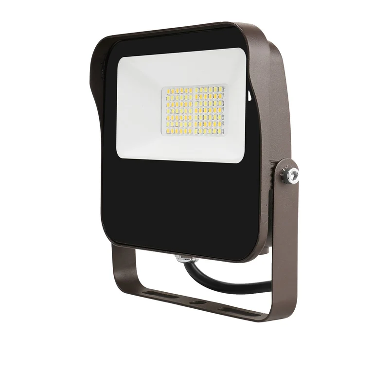 LUMARK LSF FLOODLIGHT SELECTABLE CCT 3000-4000-5000K, 65W, KNUCKLE/YOKE